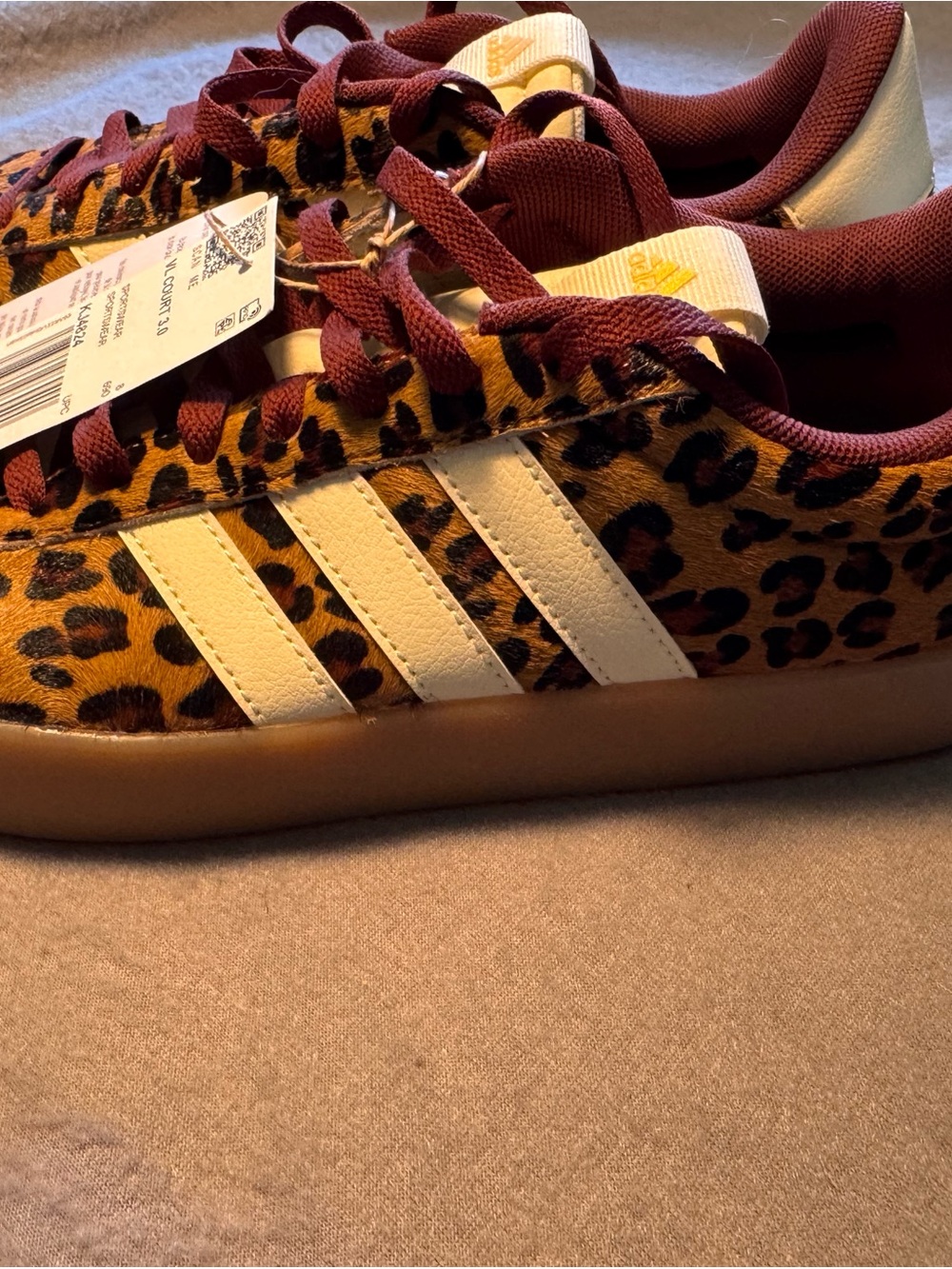 adidas VL Court 3.0 Leopard Print Sneakers with Burgundy Laces size 9.5 - Picture 4 of 6